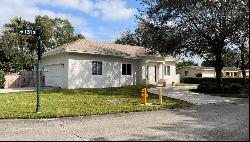 8365 SW 131 St, Pinecrest FL 33156