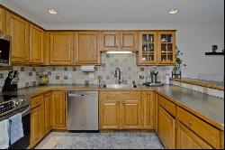 134 Pinehurst Dr #134, East Longmeadow MA 01028