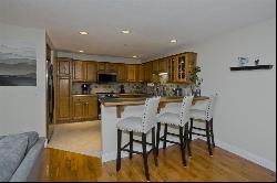 134 Pinehurst Dr #134, East Longmeadow MA 01028