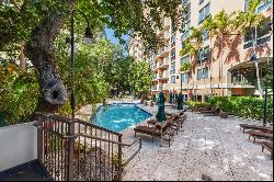 2951 S Bayshore Dr Unit 917, Miami FL 33133