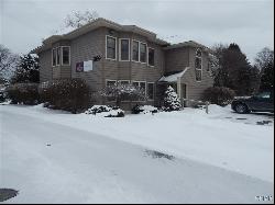 5099 Genesee Street W, Camillus NY 13031