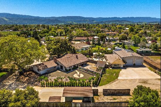 1483 Country Way, Santa Ynez CA 93460