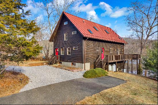 49 Homestead Road, Ledyard CT 06339