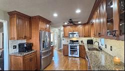 350 Saddle Creek Circle, Roswell GA 30076