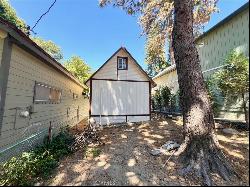 22821 Azalia Lane, Crestline CA 92325