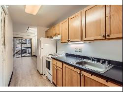 701 Columbia St Unit 301, Vancouver WA 98660