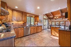 195 Basque Dr, Truckee CA 96161