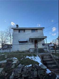 1022 Knoll St, Aliquippa PA 15001