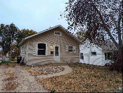 209 N Hawthorne Ave, Sioux Falls SD 57104