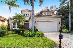 5953 Hammock Isles Cir, Naples FL 34119