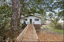 1927 Shady Point Circle, Gautier MS 39553