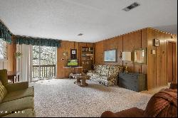 1927 Shady Point Circle, Gautier MS 39553