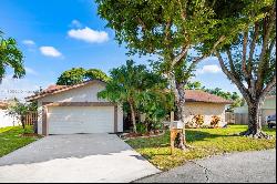 6720 NW 26th Way, Fort Lauderdale FL 33309