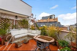 Spectacular Penthouse with large corner terrace and 3 bedrooms with private balcony