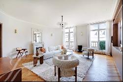 Victor Hugo - Family apartment totally renovated