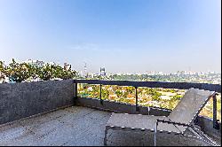 Penthouse with breathtaking views and a gourmet terrace in a prime location