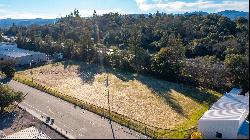 Vacant Lot in Healdsburg