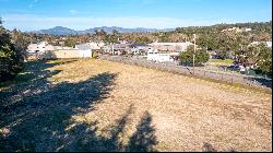 Vacant Lot in Healdsburg