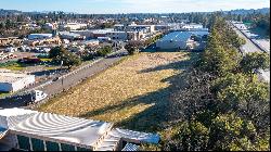 Vacant Lot in Healdsburg