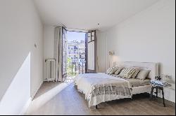 Exceptional location for an apartment to the highest quality standards