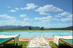 Historic stone country house with unique panorama and vineyards