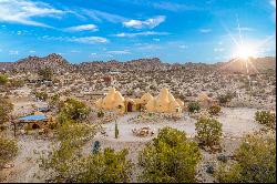 Where Earth Architecture Meets Shamanic Art! Bonita Domes  - Joshua Tree