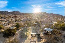 Where Earth Architecture Meets Shamanic Art! Bonita Domes  - Joshua Tree