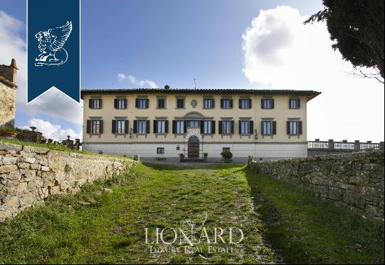 Wonderful villa with 180-hectare farm for sale in Chianti