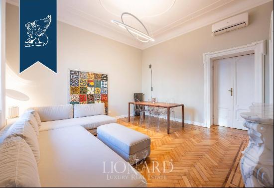 In the heart of Milan, historical apartment with a cellar for sale