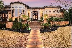 Exquisite Santa Barbara-Inspired Estate near Lake Travis