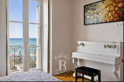 BIARRITZ, HEART OF THE TOWN, EXCEPTIONAL APARTMENT, PANORAMIC VIEW OF THE OCEAN