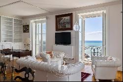 BIARRITZ, HEART OF THE TOWN, EXCEPTIONAL APARTMENT, PANORAMIC VIEW OF THE OCEAN