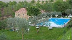 Panoramic farmhouse in a private area in Rapolano Terme, Siena 