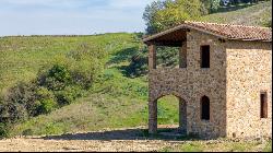 Giotto country house with loggia and garden near Montalcino, Siena