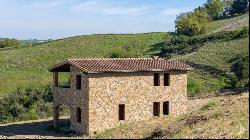 Giotto country house with loggia and garden near Montalcino, Siena