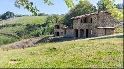 Leonardo country house with garden and porch, Montalcino, Siena