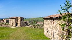 Leonardo country house with garden and porch, Montalcino, Siena