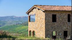 Michelangelo country house with pool and garden, Montalcino, Siena 