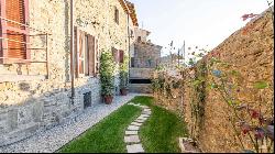 Medieval Downtown Residence with garden and views, Cortona - Tuscany