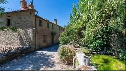 Eighteenth-century farmhouse La Fonte, Cortona, Arezzo - Tuscany