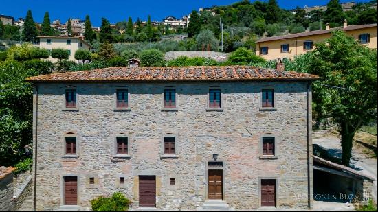 Eighteenth-century farmhouse La Fonte, Cortona, Arezzo - Tuscany