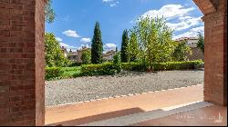 5-bedroom villa with garage + garden in Montepulciano, Siena - Tuscany