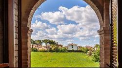 5-bedroom villa with garage + garden in Montepulciano, Siena - Tuscany