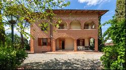 5-bedroom villa with garage + garden in Montepulciano, Siena - Tuscany