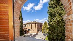 5-bedroom villa with garage + garden in Montepulciano, Siena - Tuscany