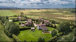 The Mezzajolo country house,  to be completed, Cortona, Arezzo