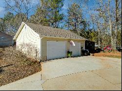 Charming Hobby Farm On One Acre In McDonough!