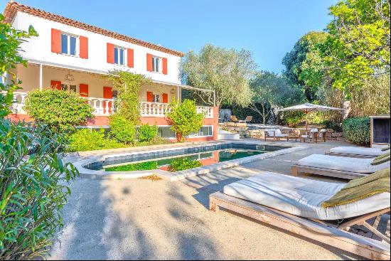 Vente - Villa Sainte-Maxime - 1a 700a 000a 