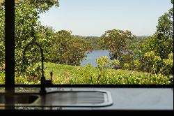 Acreage Privacy and Prestige Bordering Tranquil Tingalpa Reservoir