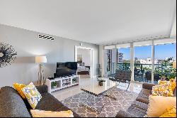 100 Bayview Dr, #1701, Sunny Isles Beach, FL